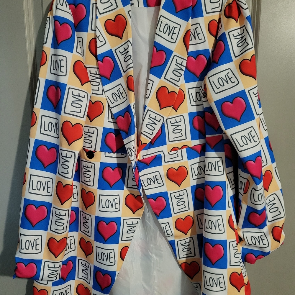 Blazer - Picture 3 of 3
